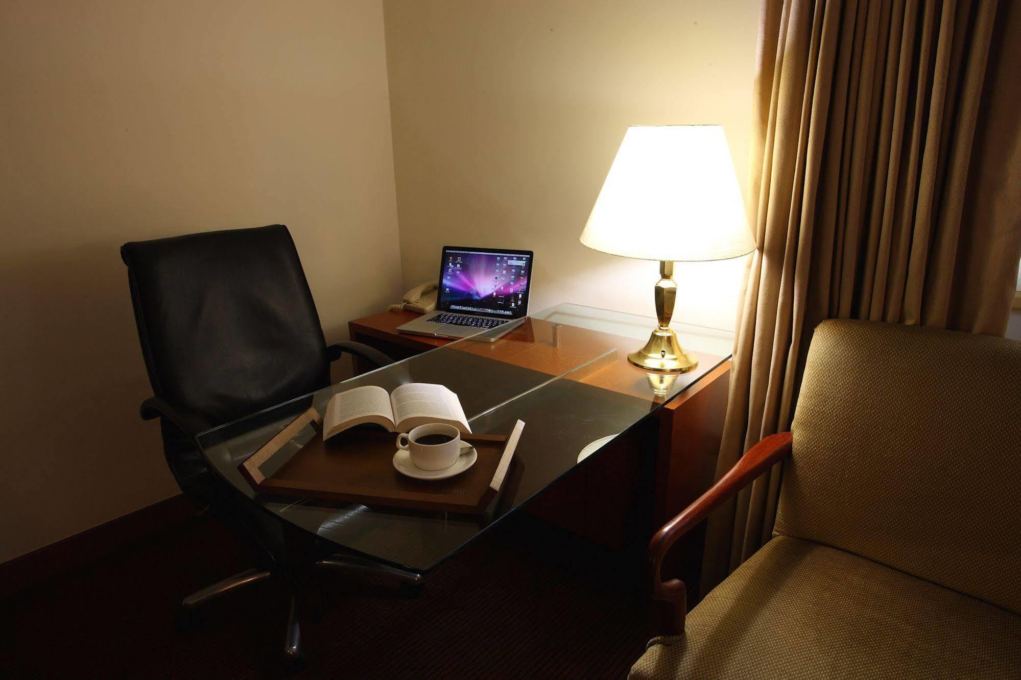 Gloria Prince Hotel Taipeh Exterior foto