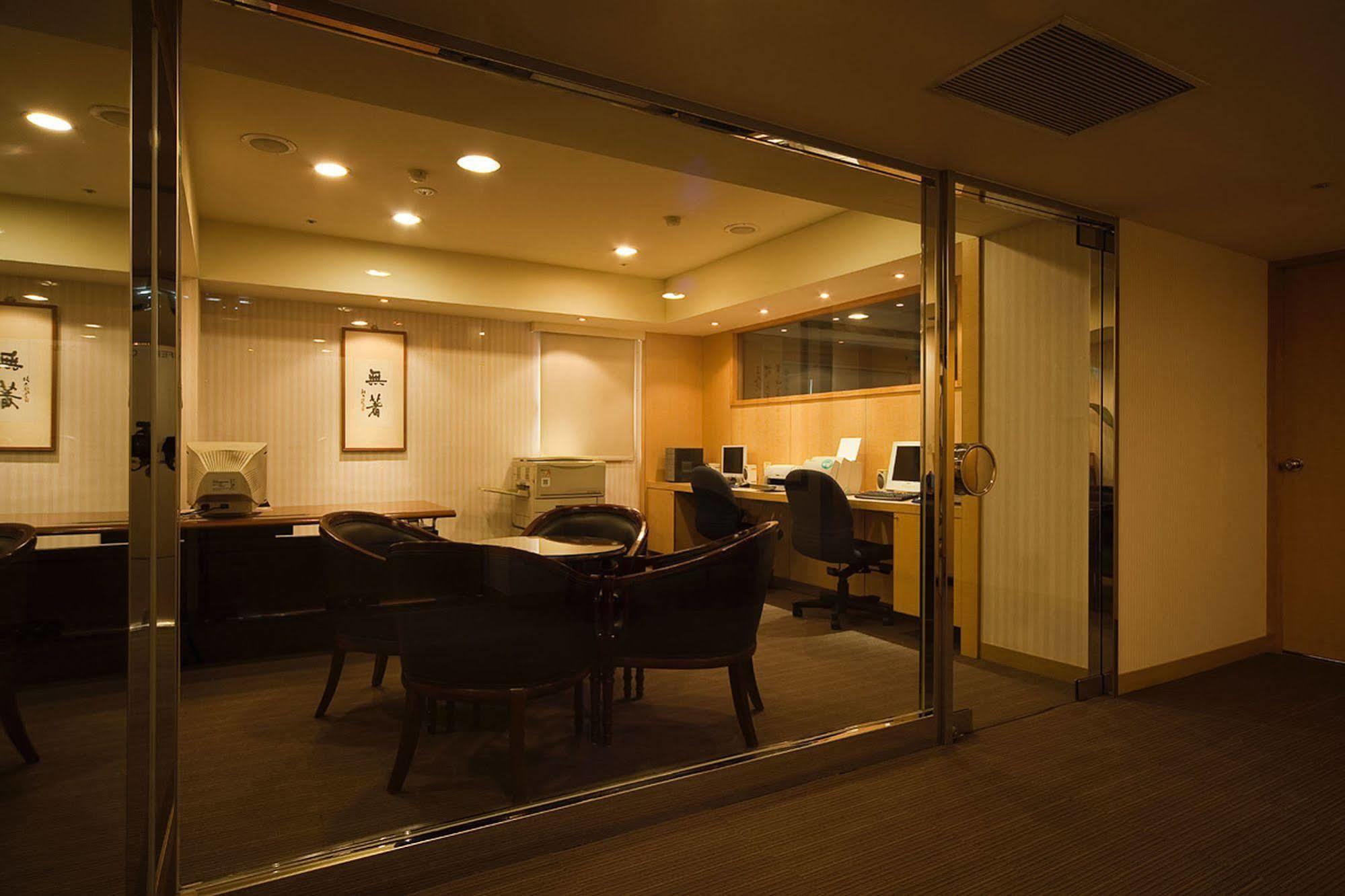Gloria Prince Hotel Taipeh Exterior foto